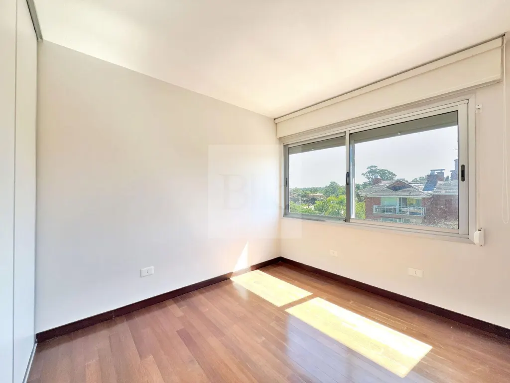 Apartamento sobre Av. de las Américas · Apartamento en Parque Roosevelt