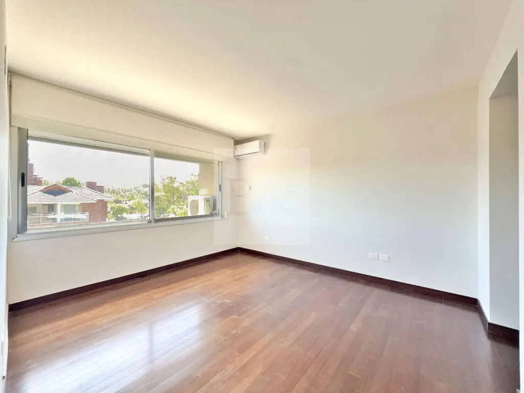 Apartamento sobre Av. de las Américas · Apartamento en Parque Roosevelt