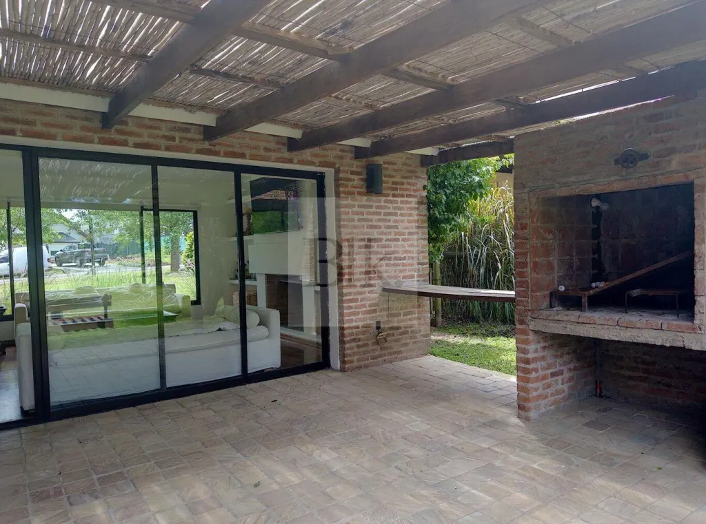 Traditional house in La Tahona · House in Lomas de Carrasco