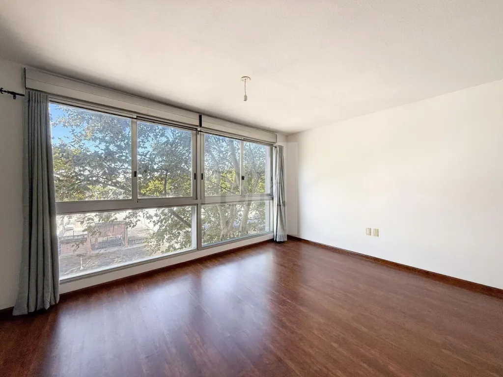 Studio apartment in Cordón Sur, Montevideo · Cordón
