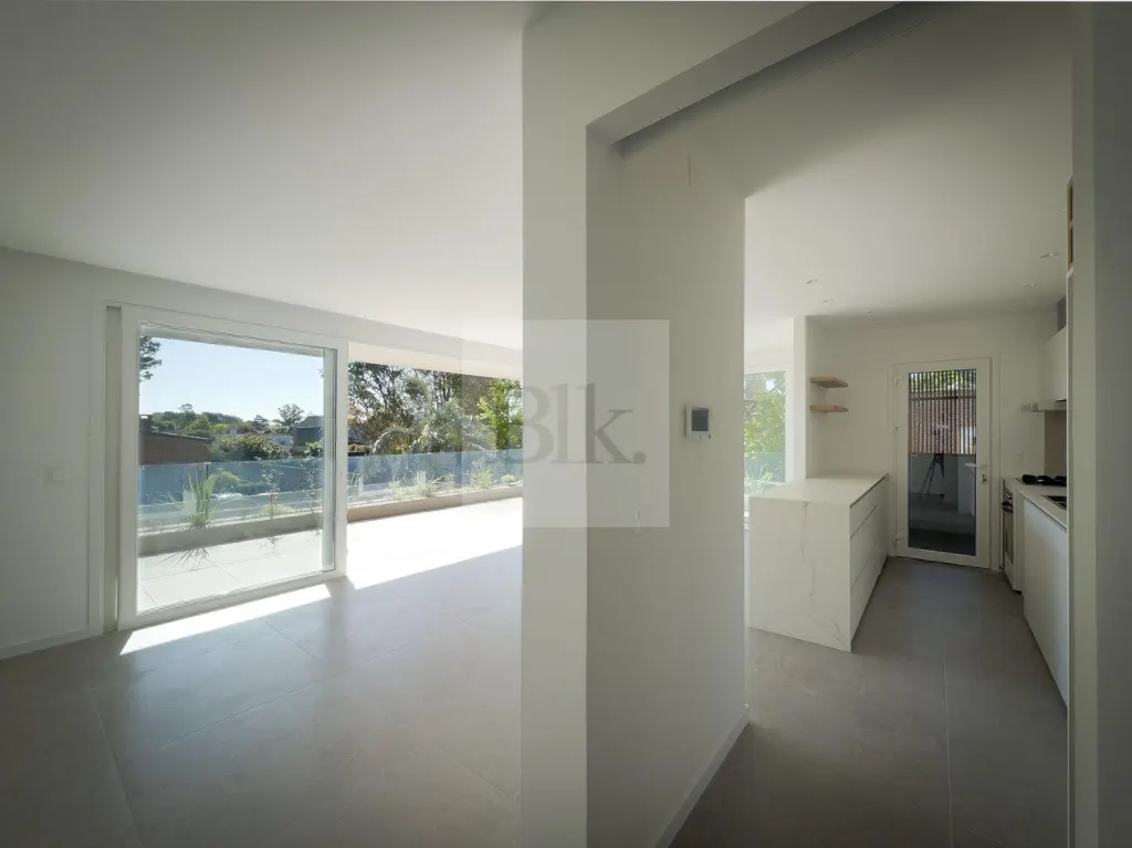 Apartamento de 2 dormitorios en alquiler en Carrasco · Apartamento en Carrasco Norte