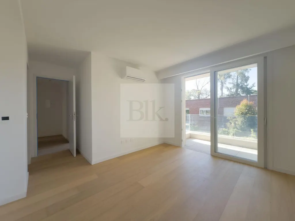 Apartamento de 2 dormitorios en alquiler en Carrasco · Apartamento en Carrasco Norte