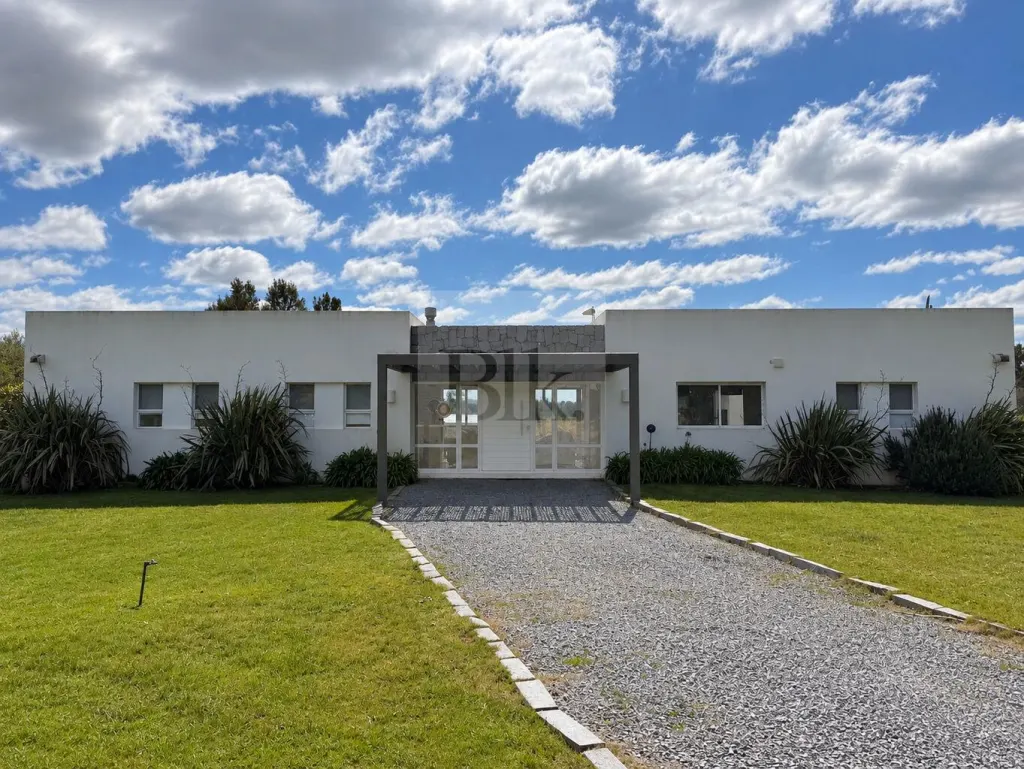 Casa em condomínio fechado em La Barra · Casa em El Quijote