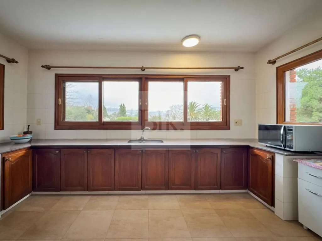 Casa em La Tahona · Casa em Lomas de Carrasco