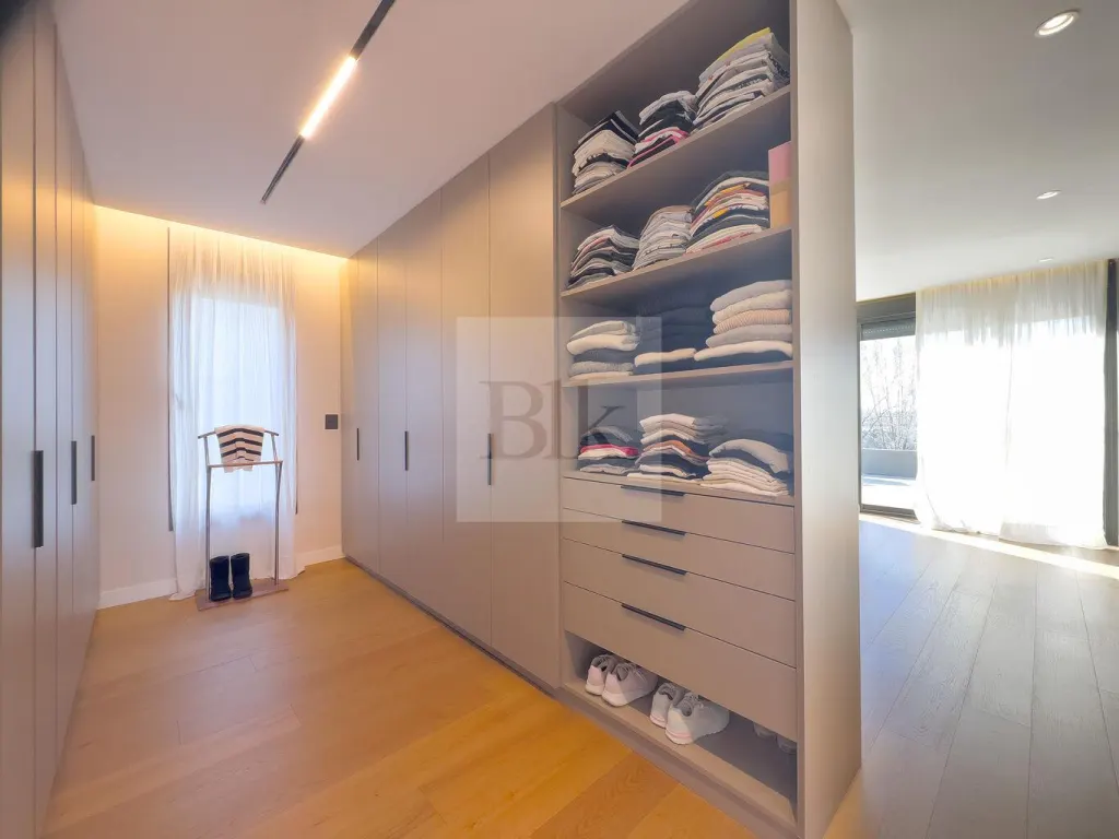 Casa contemporânea em La Tahona · Casa em Lomas de Carrasco