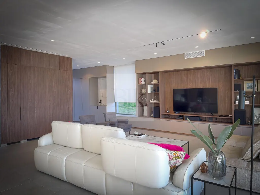 Casa contemporânea em La Tahona · Casa em Lomas de Carrasco