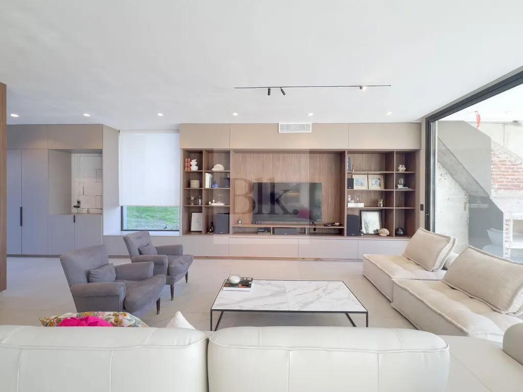 Casa contemporânea em La Tahona · Casa em Lomas de Carrasco