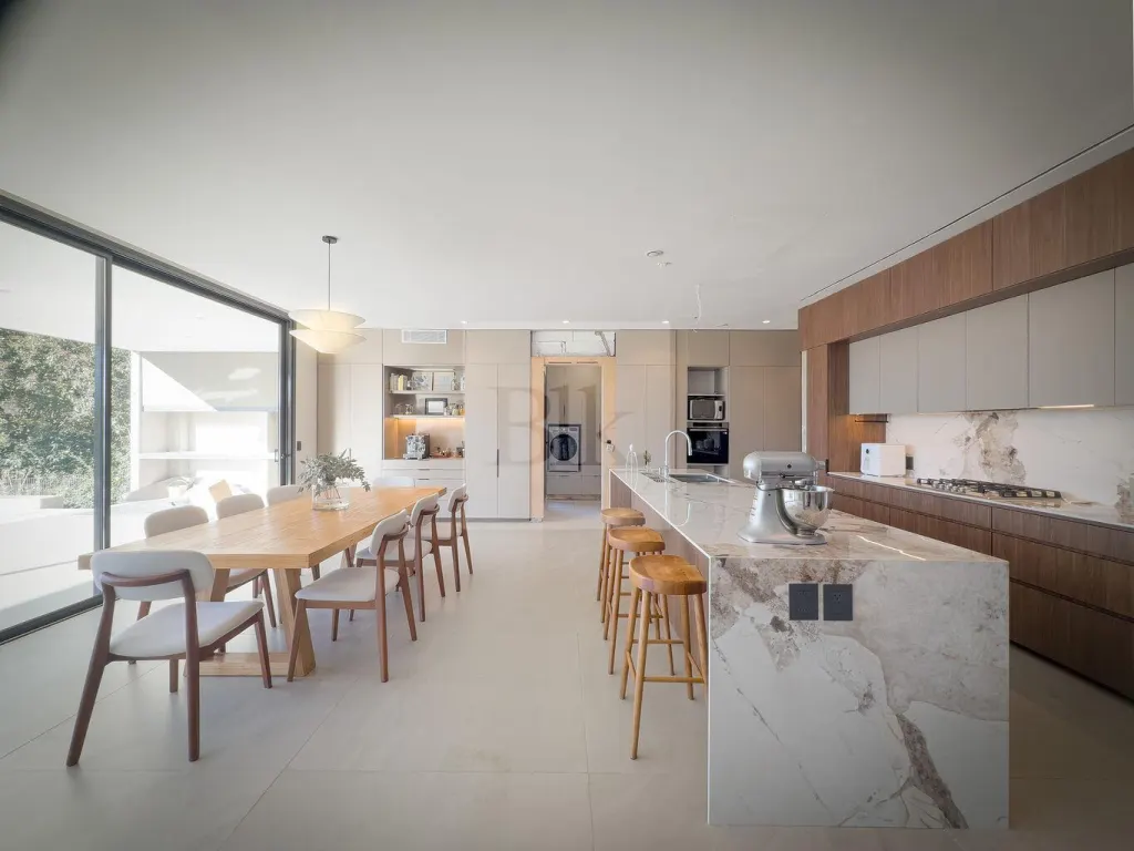 Casa contemporânea em La Tahona · Lomas de Carrasco