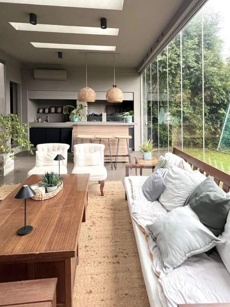 House in Los Olivos, Barrios del Polo · House in Carrasco Norte