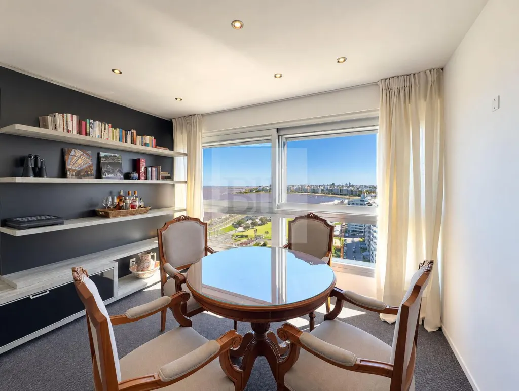 Alquiler Amoblado Edificio Panamericano · Apartamento en Puerto del Buceo