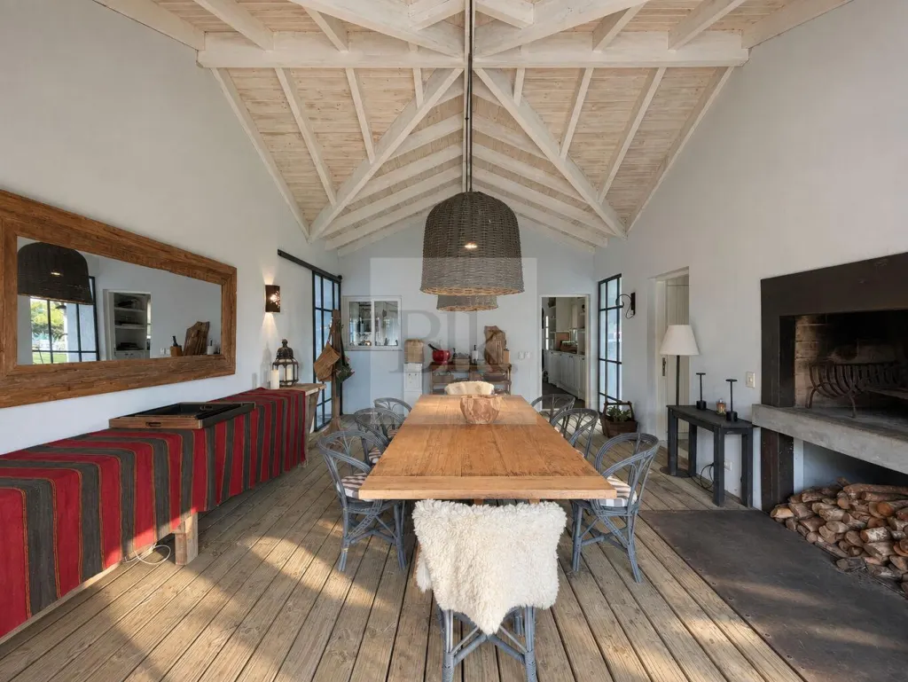 Linda Casa para Aluguel por Temporada em El Quijote · Casa em El Quijote