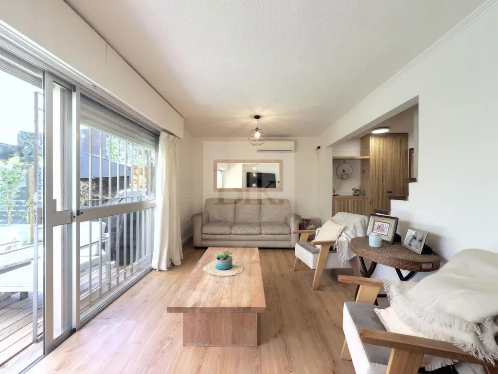 Townhouse (PH) for Sale in Altos de Carrasco · Carrasco Norte