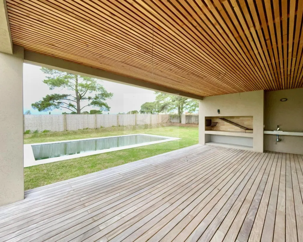Casa en La Tahona, en venta con renta · Casa en Viñedos de la Tahona