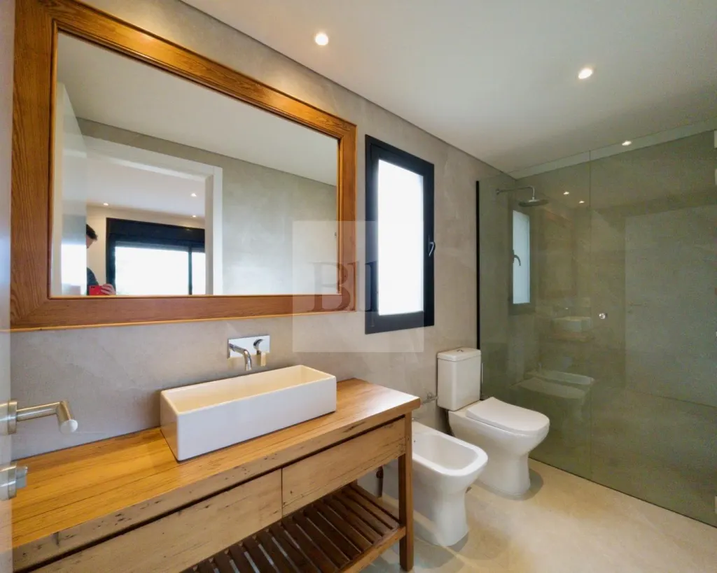 Casa en La Tahona, en venta con renta · Casa en Viñedos de la Tahona